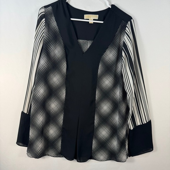 MICHAEL Michael Kors Tops - Michael Michael Kors Black White Geometric Stripe V-Neck Blouse Medium